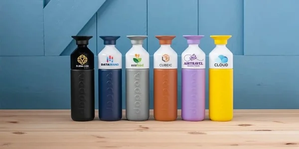 Botellas personalizadas para empresas: prácticas, versátiles y sostenibles